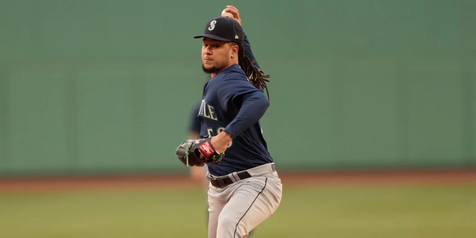 Red Sox Dominate Mariners in Home Run-Filled Game.