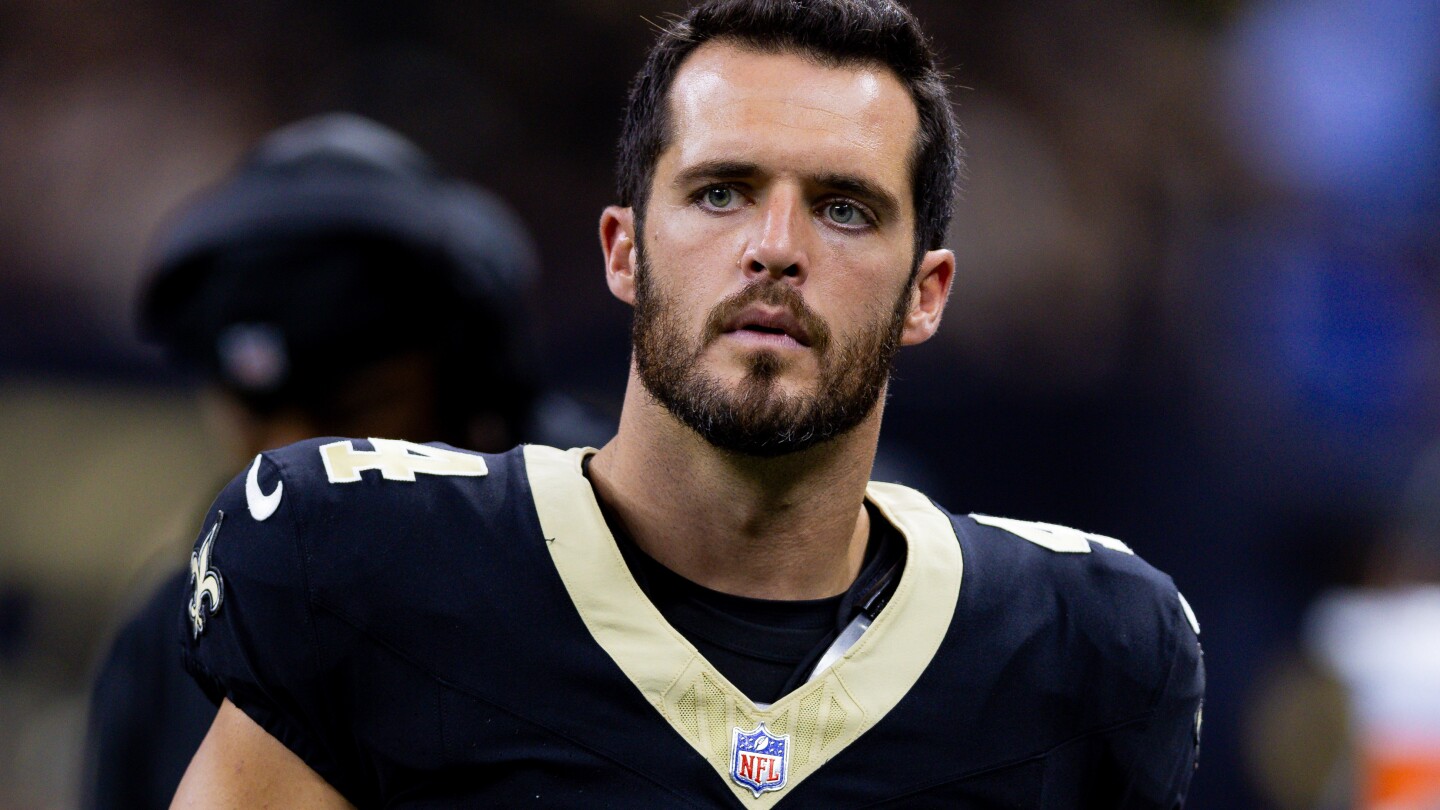 "Saints Announce 2023 Team Captains, Including Derek Carr"