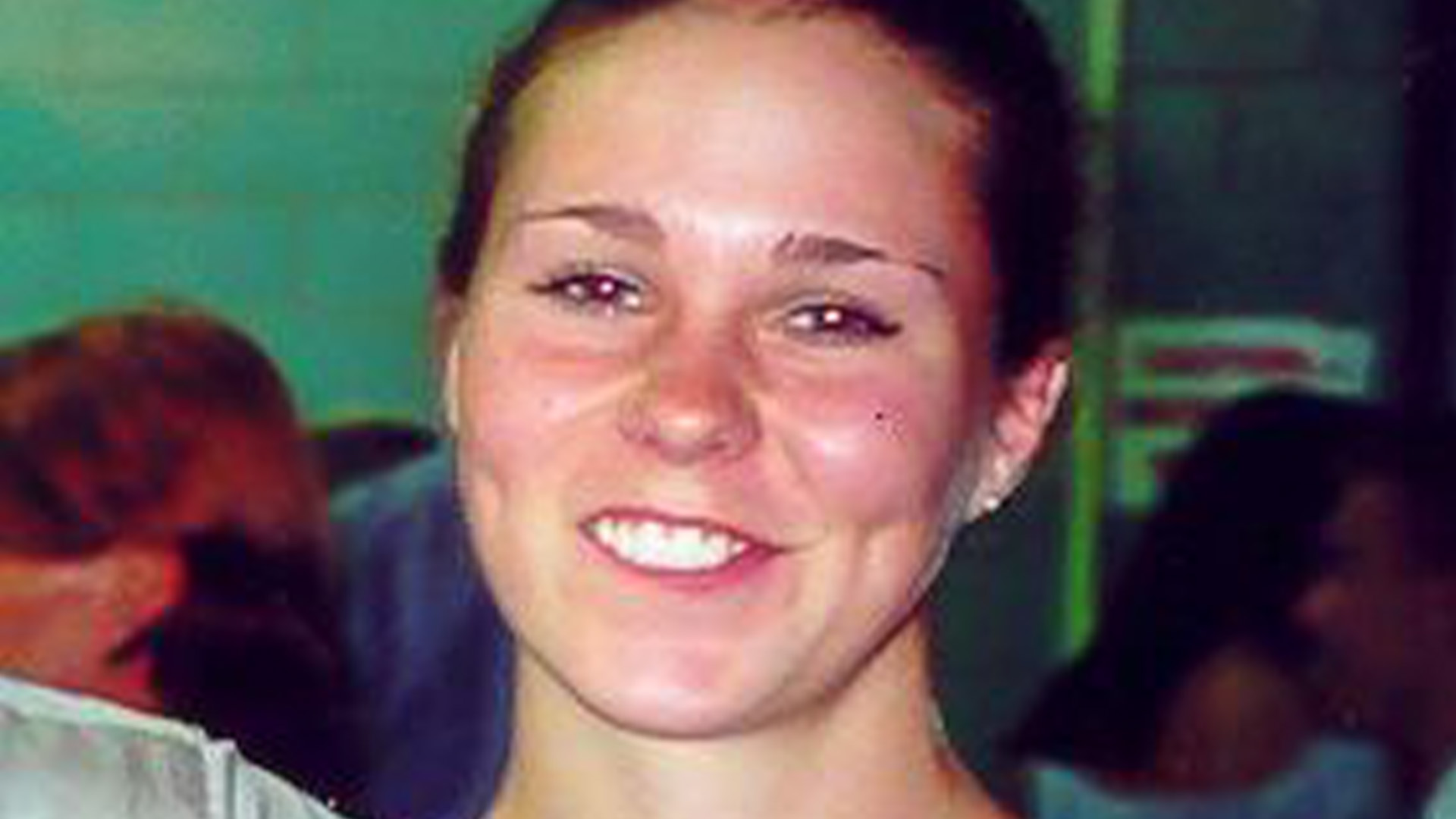 "20 Years Later: Maura Murray's Sister Unveils Chilling Footprints Theory on Anniversary"