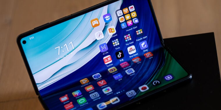 Featured image for "Foldable Smartphones: The Future of Market Revival or Hype?"