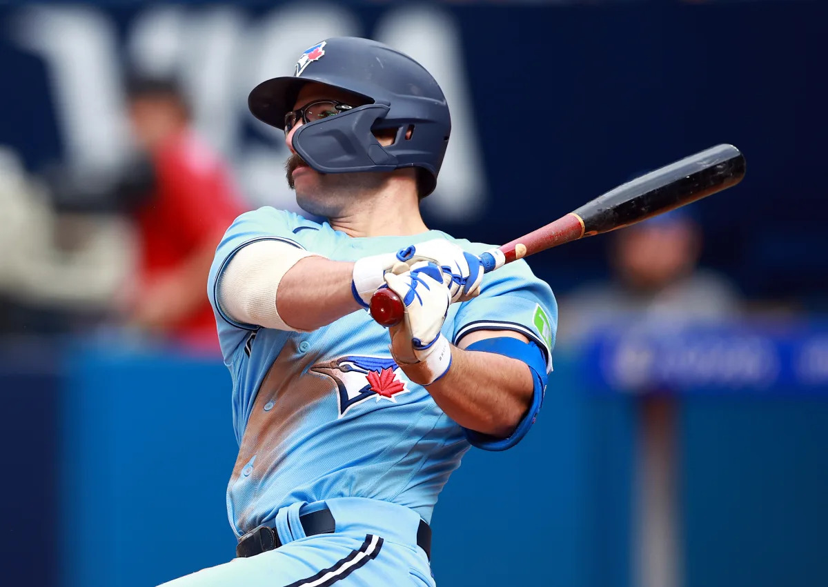 "Blue Jays Soar in September: Offense Takes Flight, Playoff Push Begins"