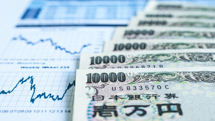 "BOJ's Potential Rate Lift in January Boosts USD/JPY Setup for 2023-2024"