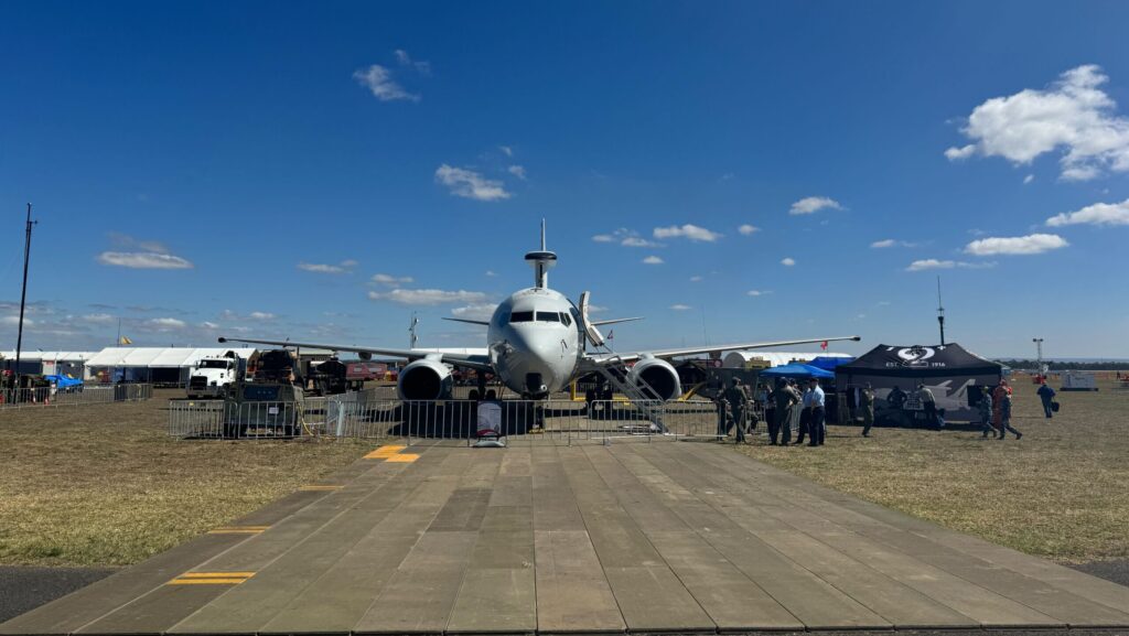 Featured image for Pentagon Cancels E-7 Wedgetail in Favor of E-2D Due to Cost and Survivability Concerns