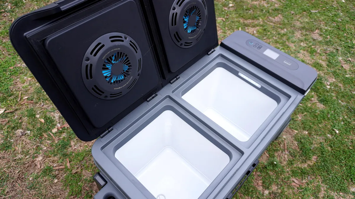 Featured image for Smart Cooler's Price Drop Ends Ice Toting