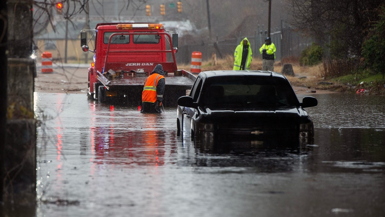 "East Coast Braces for Double Winter Storm Threat: Floods, Tornadoes, and Snow"