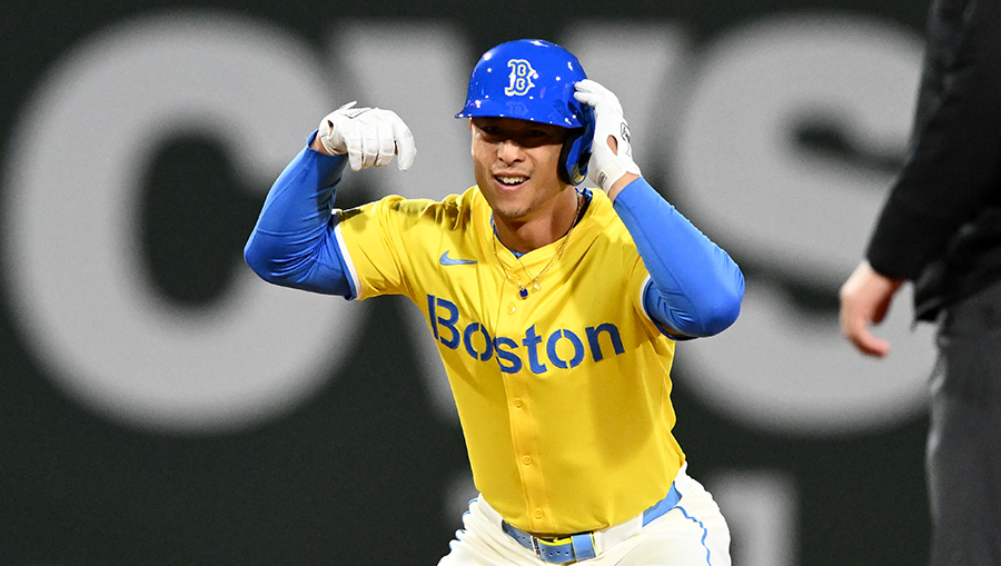 Featured image for Mariners Sign Refsnyder, Hinting at More Moves Ahead