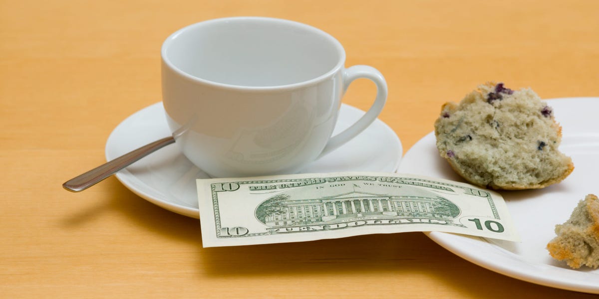 Featured image for "Customer's $10,000 Tip Shocks Michigan Restaurant Staff"