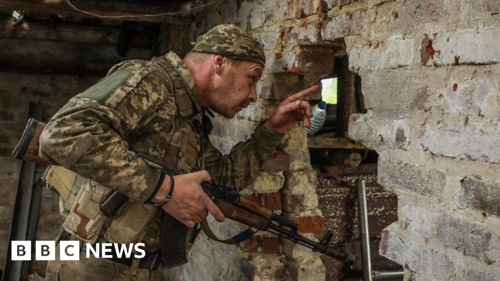 "Ukraine prepares for counteroffensive in ongoing conflict with Russia"
