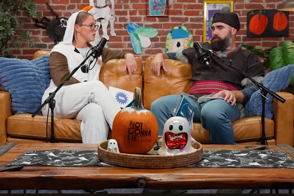 Featured image for Jason Kelce Surprises Kylie by Labeling Taylor Swift Collaborator as 'Hip-Hop'