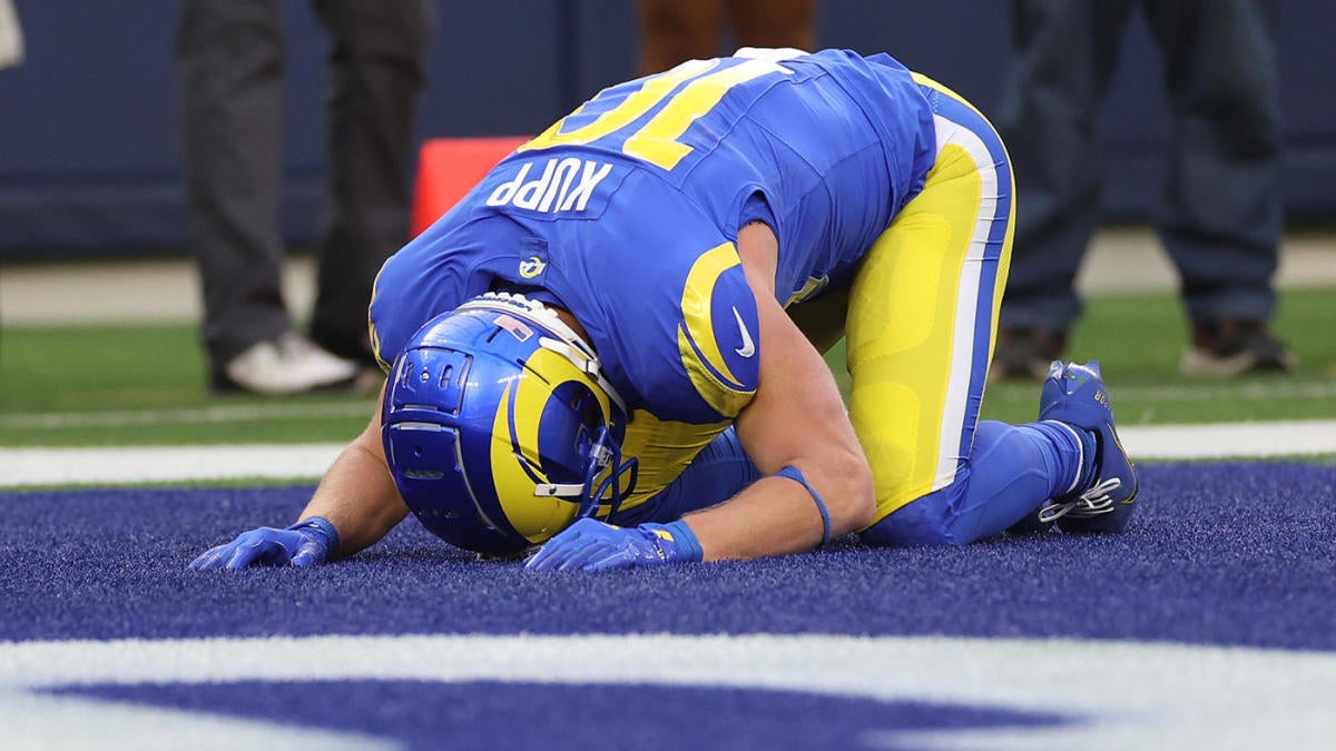 Featured image for NFL Week 11 Injury Update: Cooper Kupp and Geno Smith among key players sidelined
