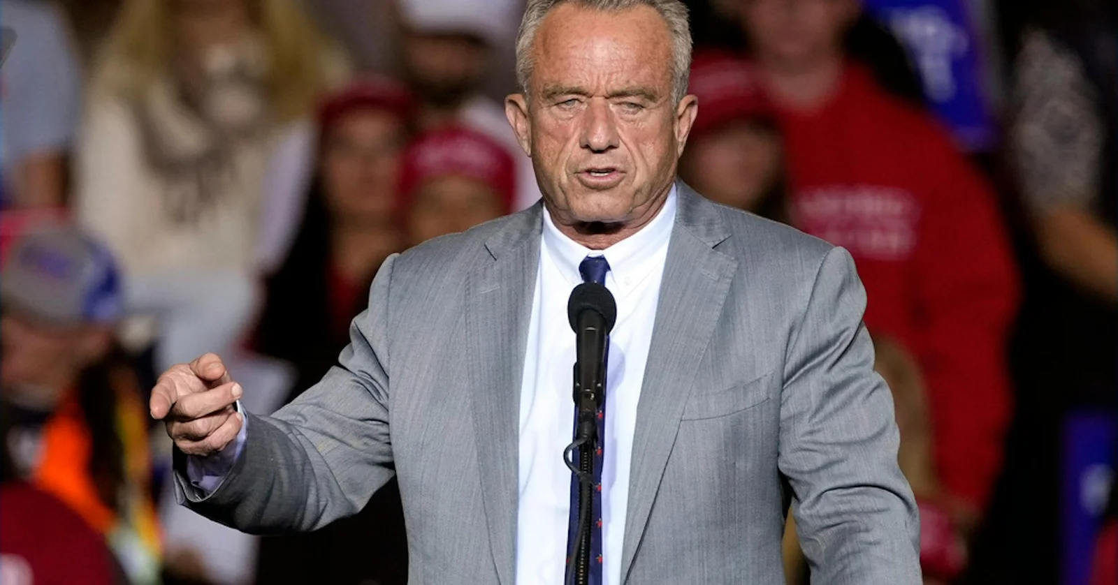 US No Longer Recommends COVID Vaccines for Healthy Children and Pregnant Women, Says RFK Jr.