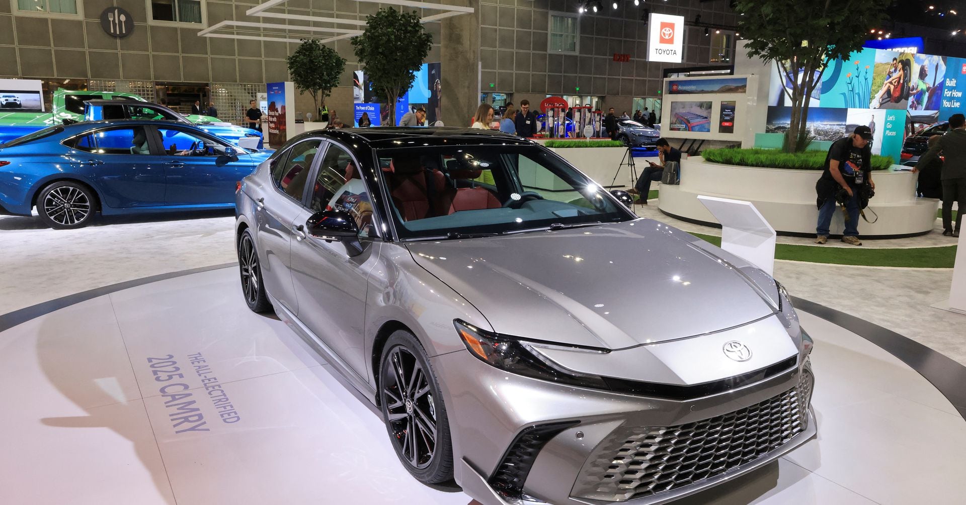 "Toyota Maintains Global Dominance in 2023 with Record Sales"