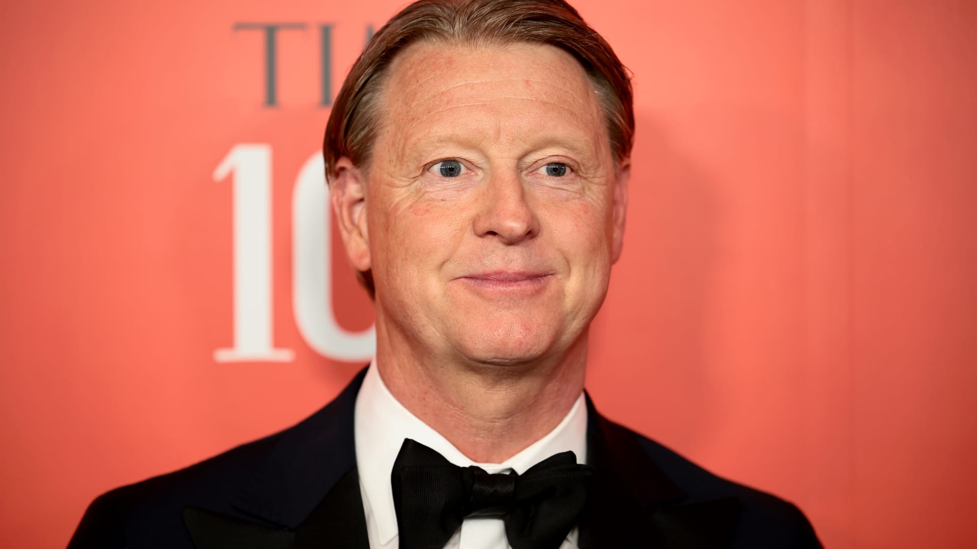 Verizon CEO's Morning Routine and Weekly Strategy for Motivation and Energy