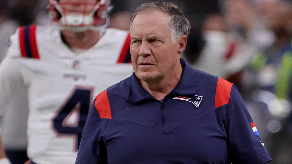 Featured image for Former Patriot Claims Bill Belichick Showed Disrespect Following Raiders Victory