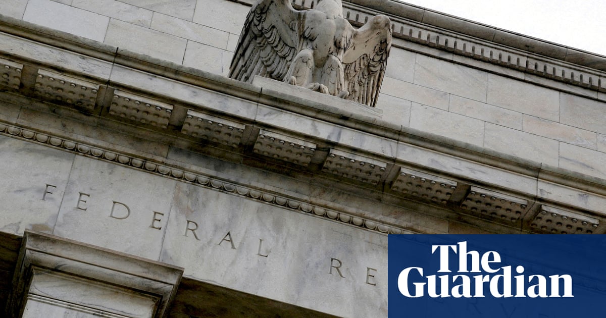 Fed faces pressure to pause rate hikes amid inflation concerns.