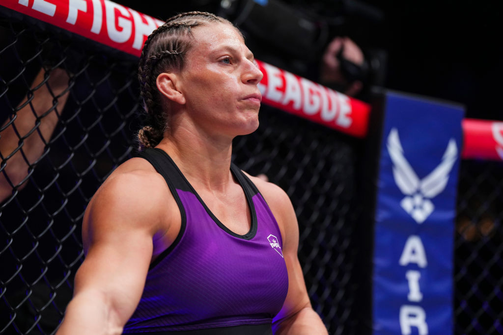 "UFC Champion Kayla Harrison Faces False Transgender Claims After Win"
