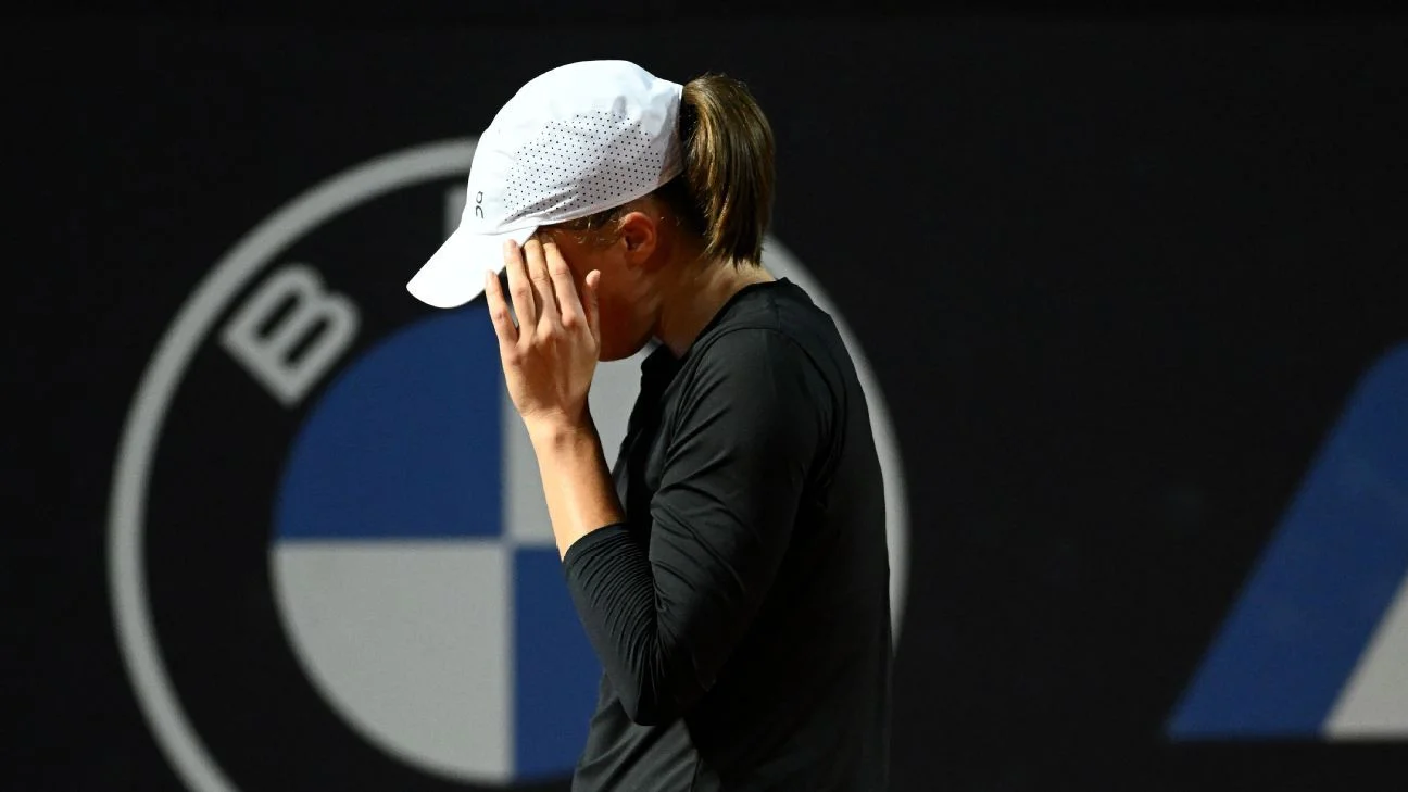 Swiatek forced to retire due to injury in Rome quarterfinals