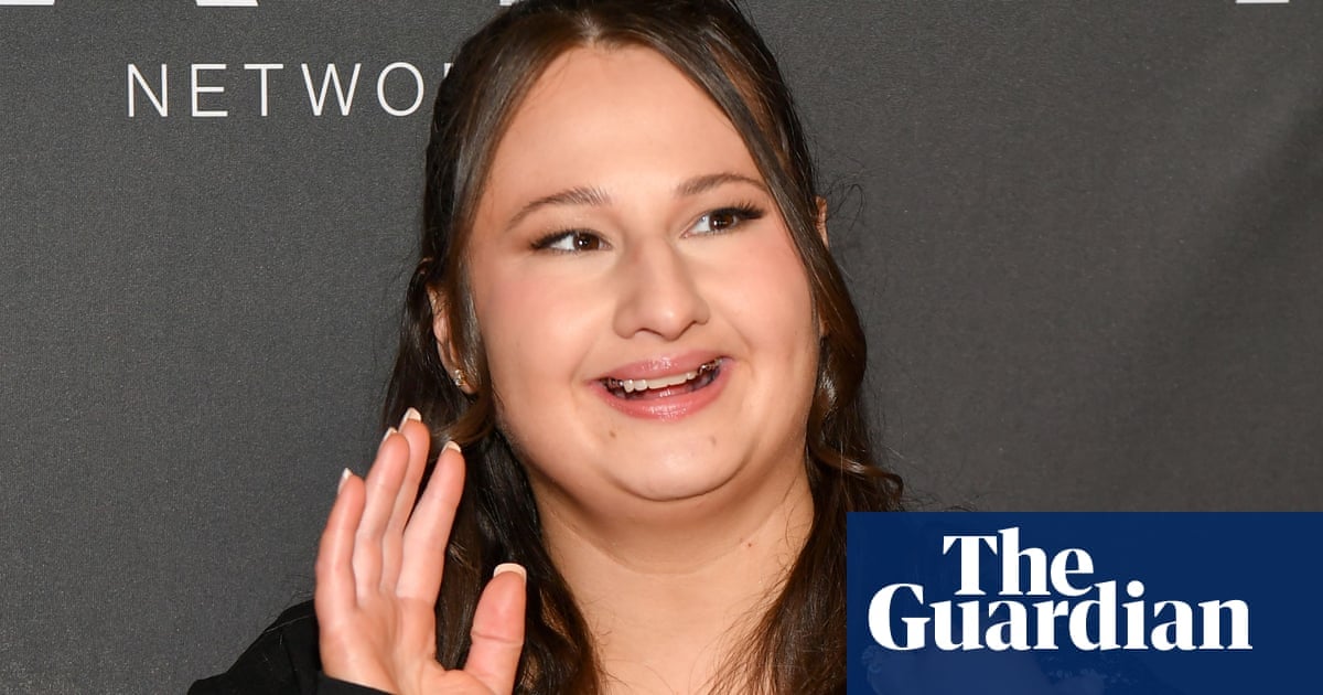 Featured image for "Gypsy Rose Blanchard: Navigating Viral Fame and True Crime Spotlight"