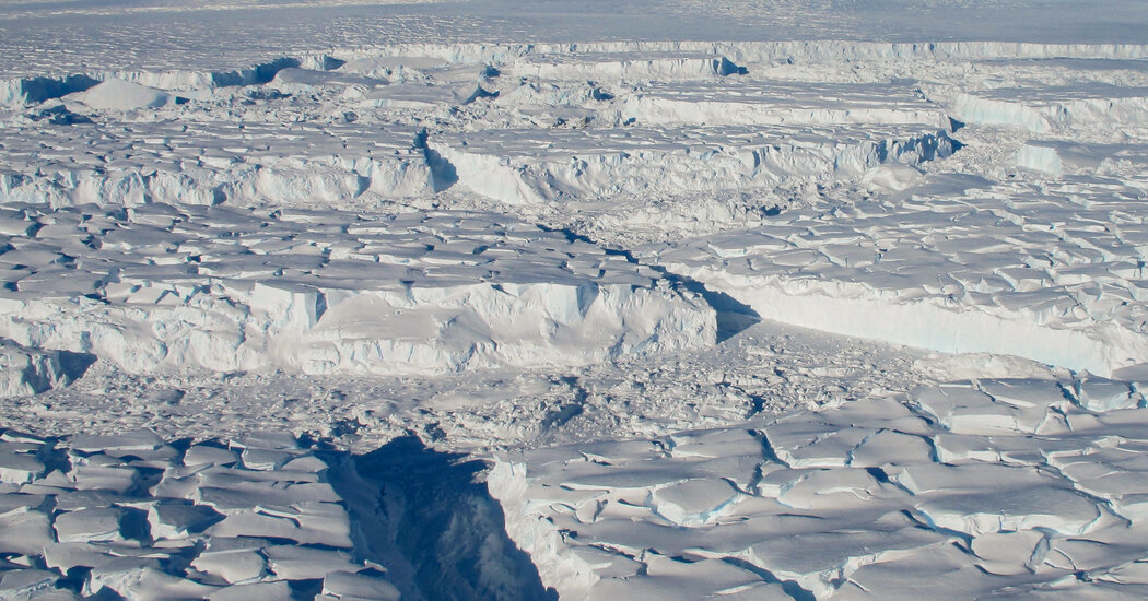 Featured image for Antarctica's Thwaites Glacier Faces Accelerating Collapse Threatening Sea Level Rise