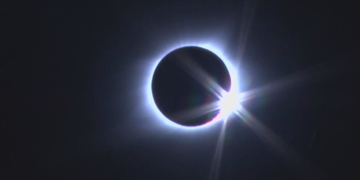 Featured image for "Eclipse Causes Major Traffic Concerns"