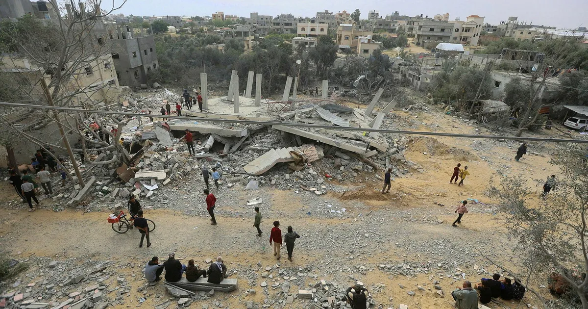 Featured image for UNIFIL Vehicle Struck in South Lebanon, UN Observers Wounded - Israel Denies Involvement