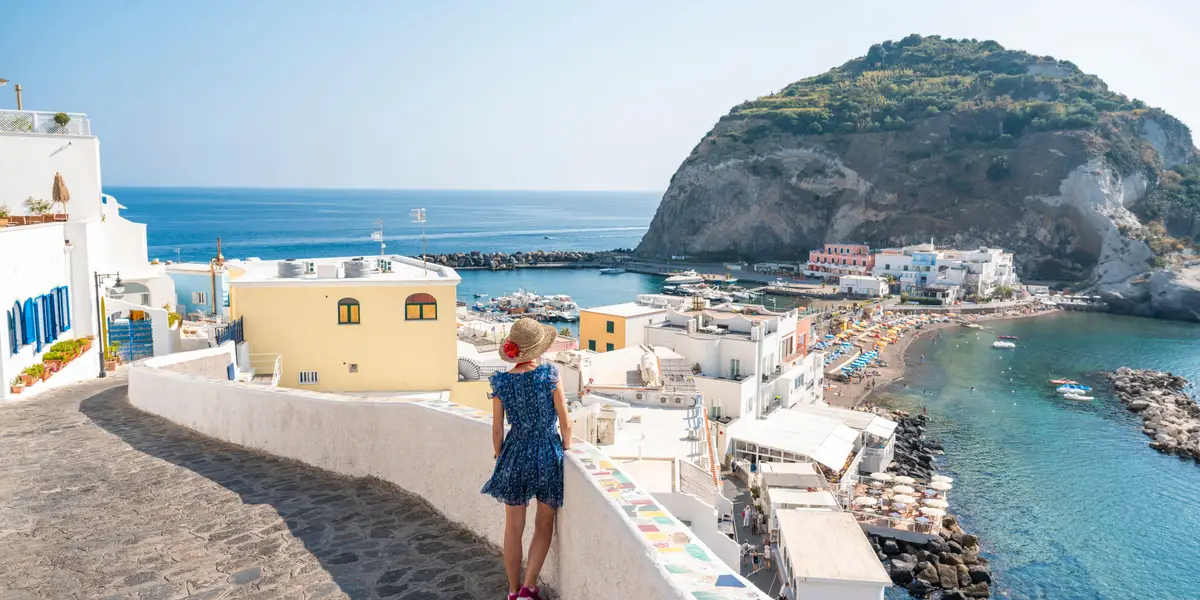 Featured image for Americans Keep Traveling to Europe Despite Economic Challenges