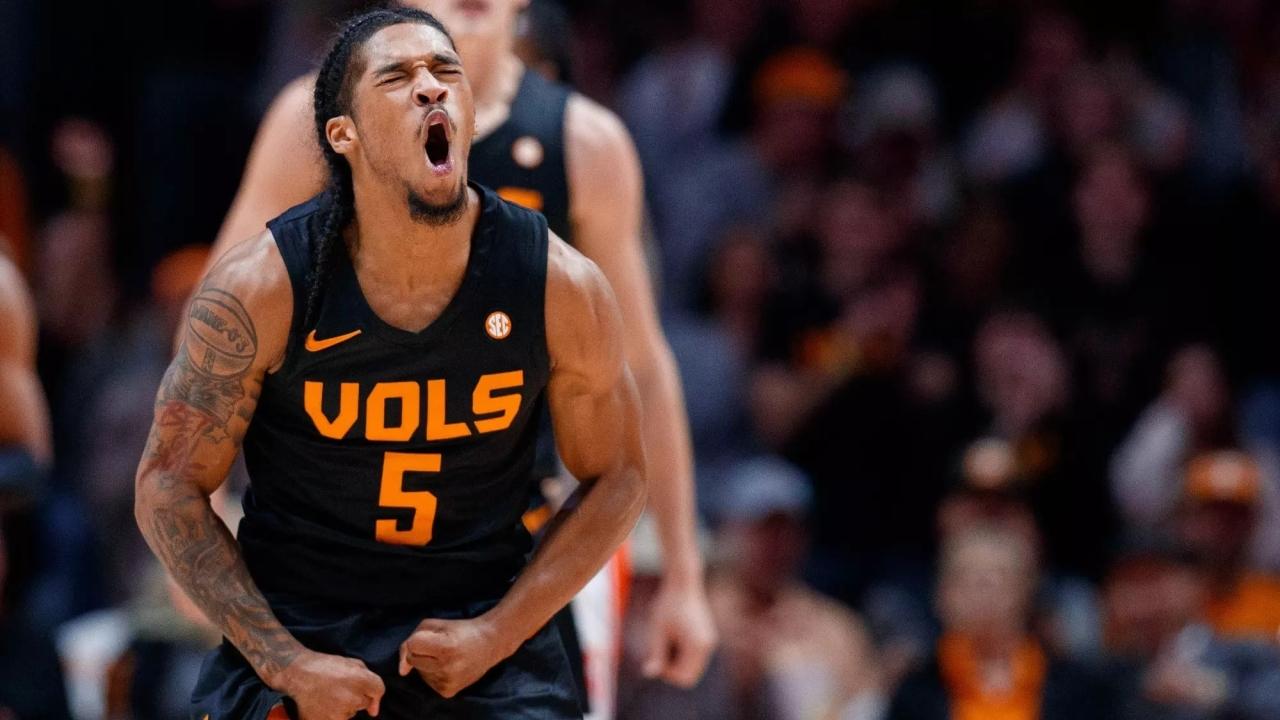 Featured image for Tennessee Takes Top Spot in Men's Basketball Rankings After Major Shakeup