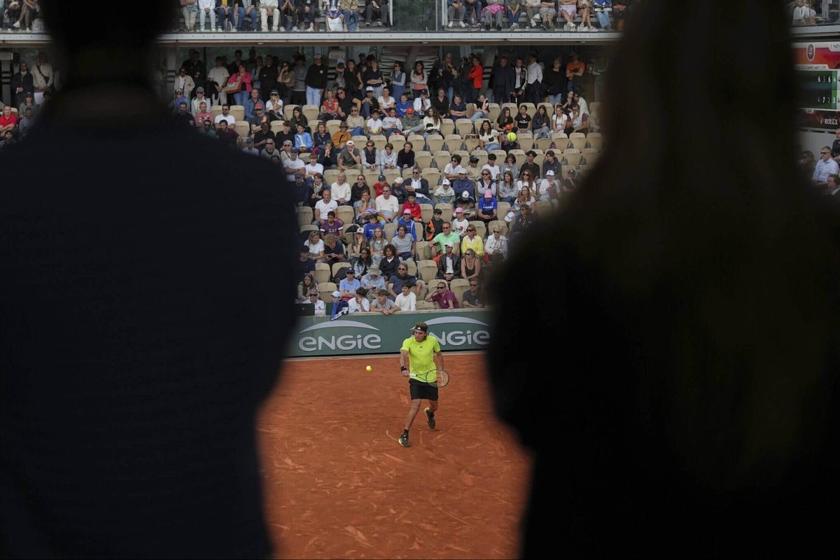 Featured image for Tsitsipas Navigates Transition Amidst Tennis Generational Shift