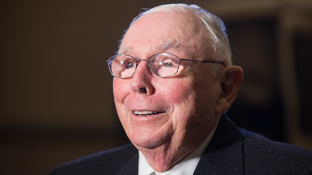 Featured image for "From Tragedy to Triumph: Charlie Munger's Remarkable Journey to Success"