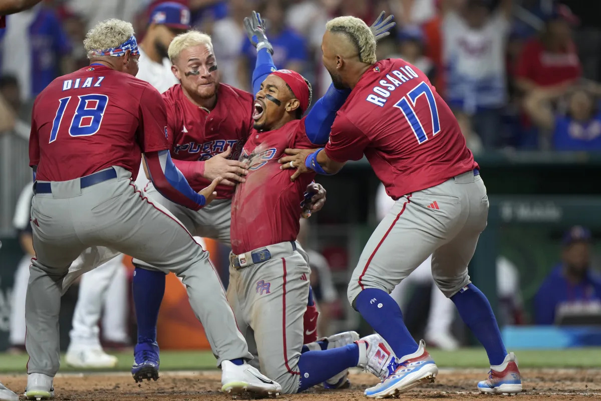 Puerto Rico Upsets Dominican Republic in World Baseball Classic Pool Play.