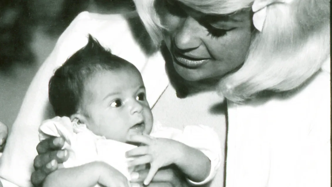 Featured image for Mariska Hargitay Unveils Family Secrets in 'My Mom Jayne'