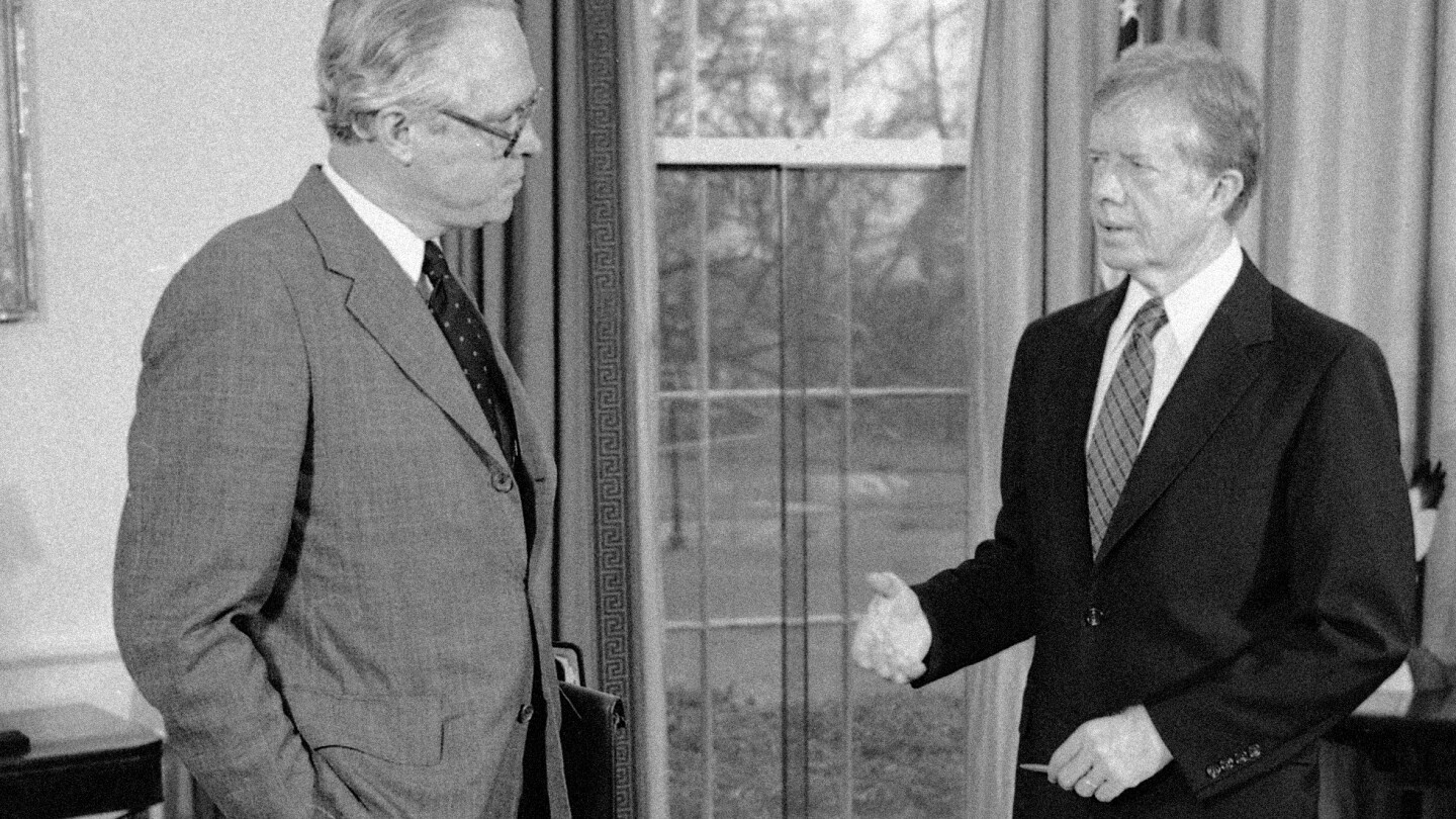 Featured image for Trump Exploits Government Shutdown to Expand Power