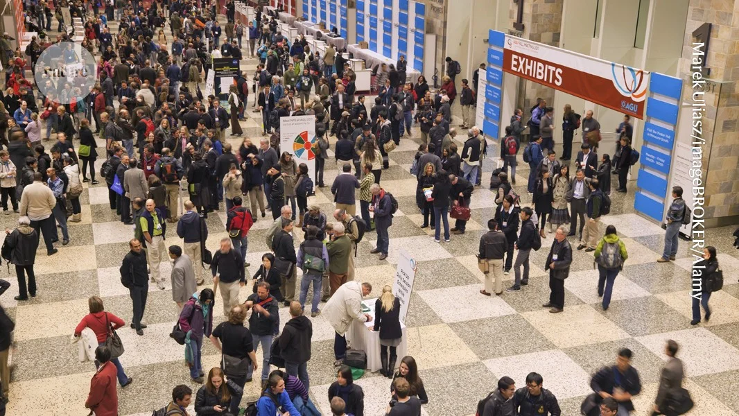 Scientists Bypass Major US Meetings for Smaller Alternatives