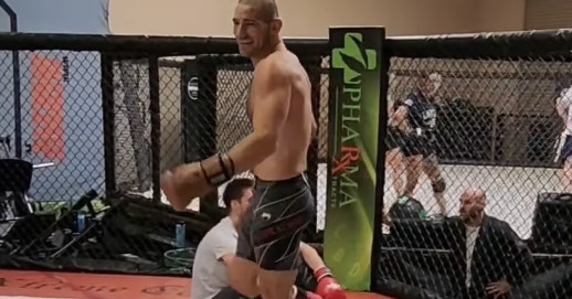 Fan gets schooled by Sean Strickland in pre-UFC Vegas 76 sparring session.