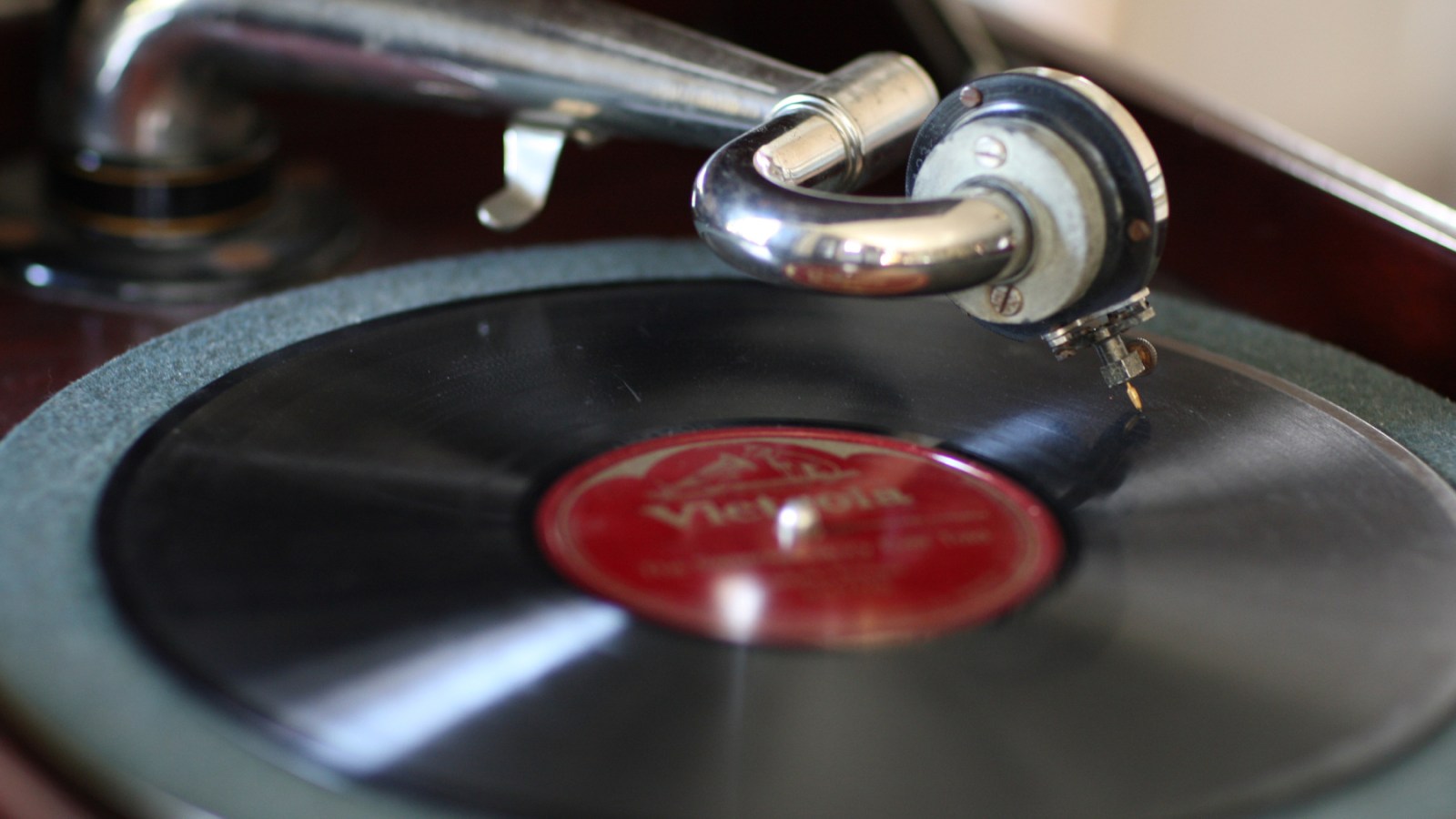 Featured image for Record Labels Sue Internet Archive for $412 Million Copyright Infringement