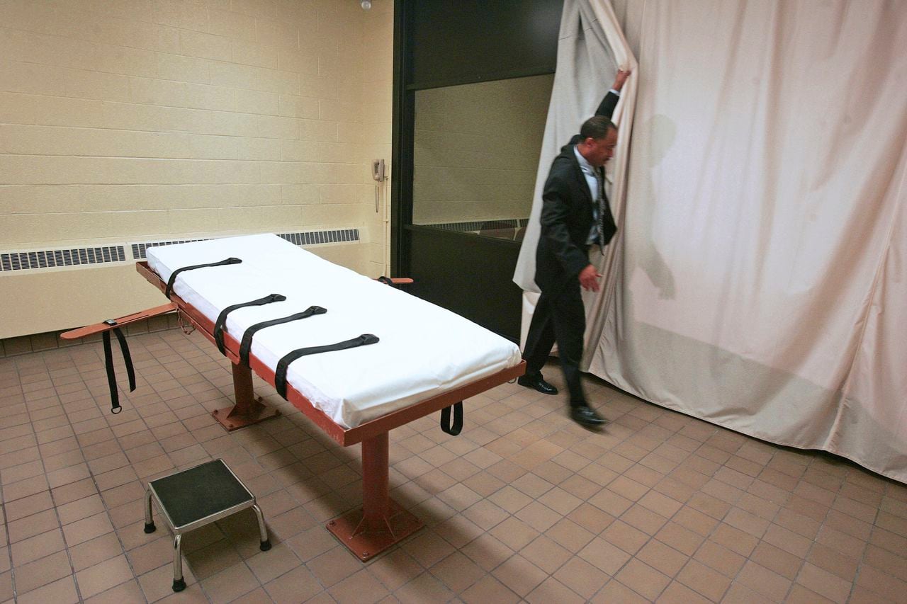 "States Exploring Nitrogen Gas as New Method of Execution"