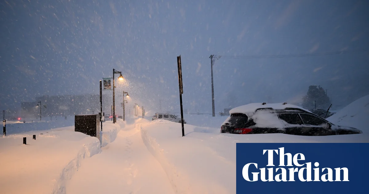 "Northern California Mountains Prepare for Ongoing Snowfall After Blizzard"