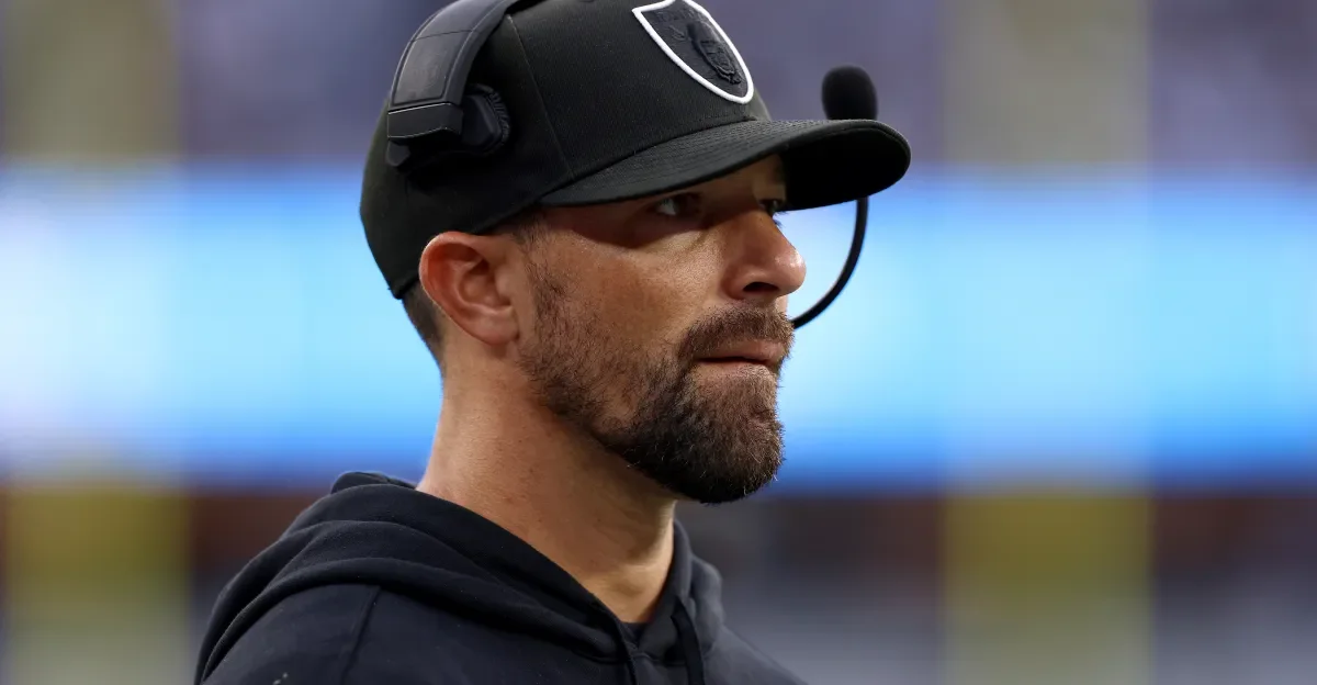 Raiders elevate Leonard to Defensive Coordinator, retain Woods as pass game coordinator