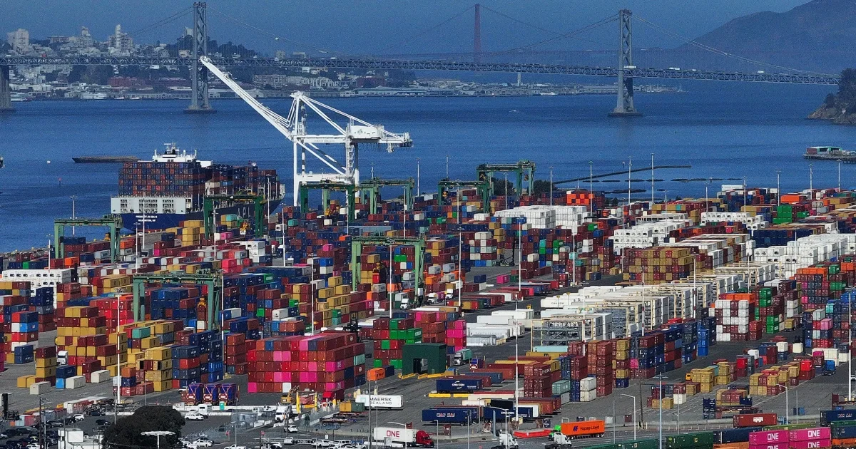 Challenges and Risks in Trump's Trade Deal Strategies