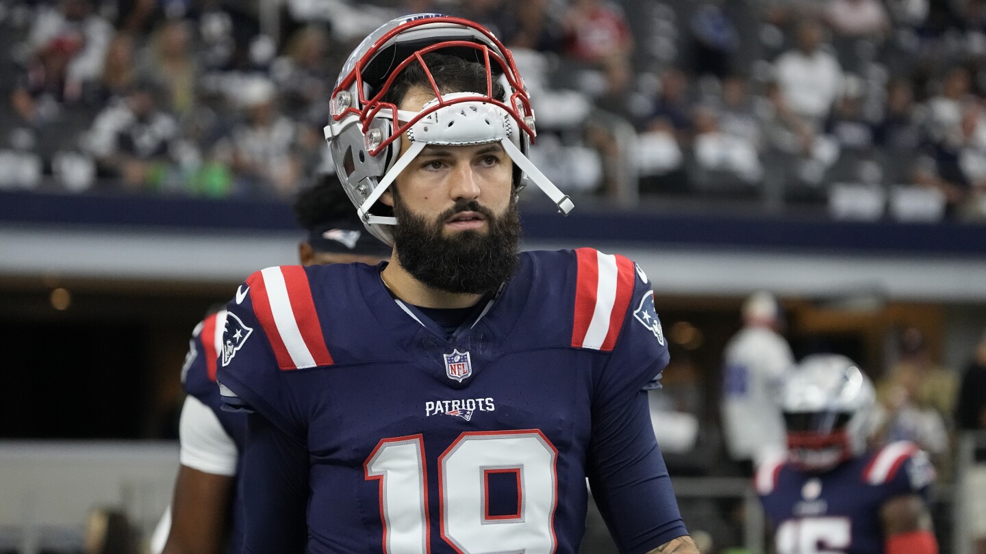 "Eagles Ink Former Cowboys and Patriots QB Will Grier to One-Year Deal"