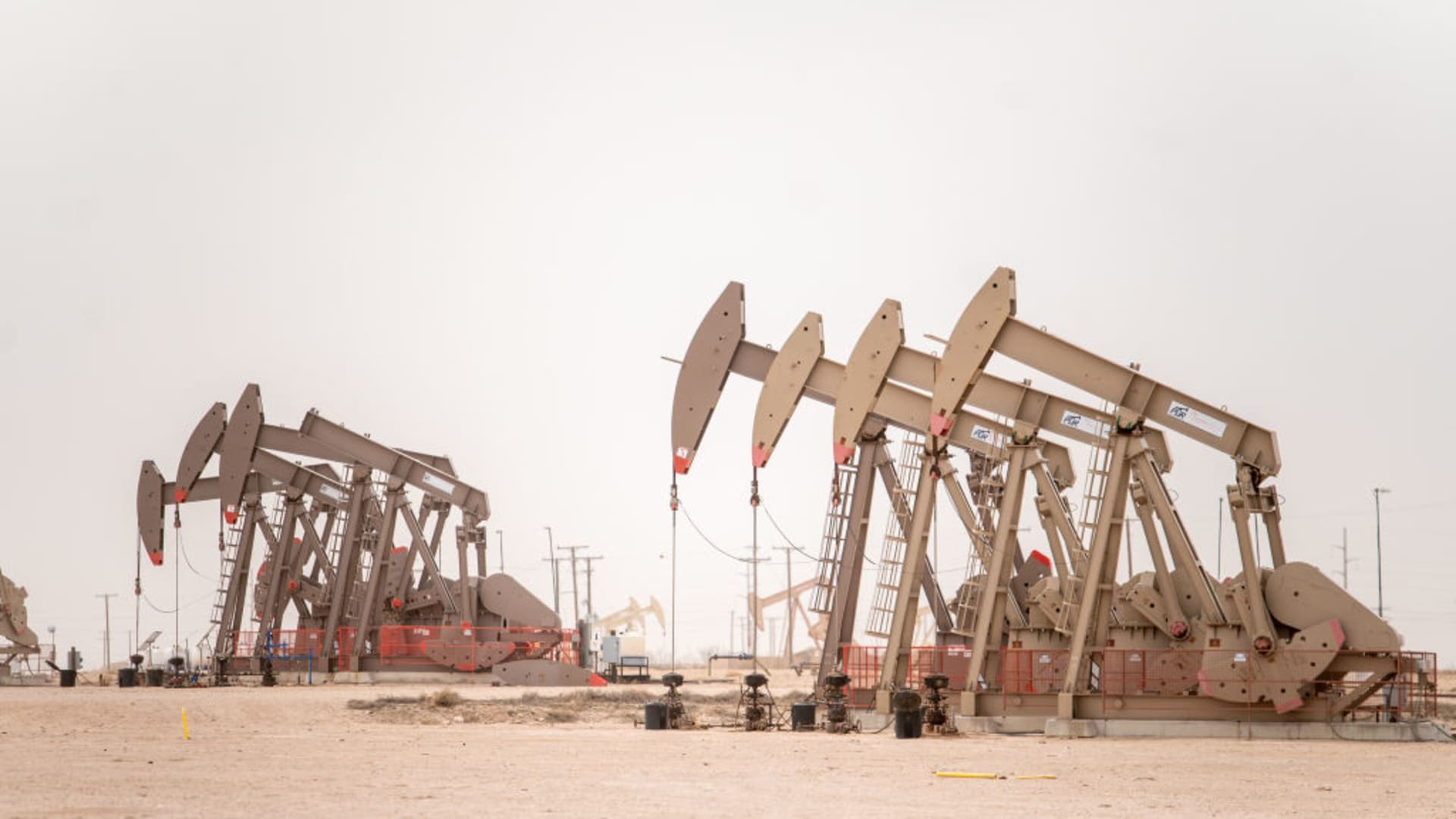 China's strong refinery data boosts oil prices.