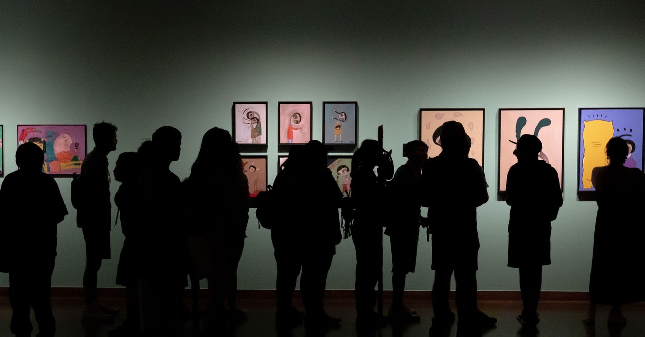 The Universality of Memorable Beauty