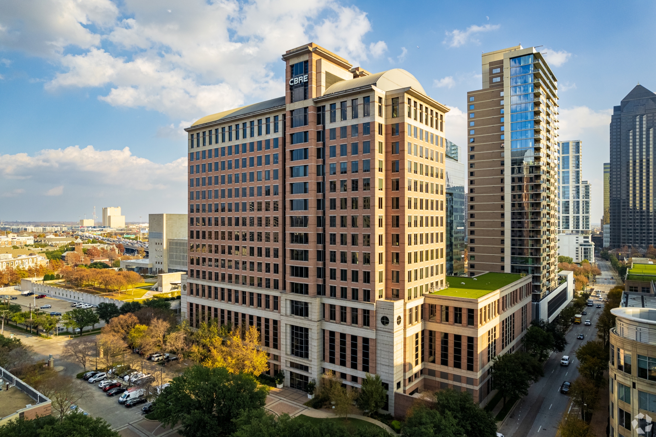 Featured image for CBRE Implements Aggressive Cost-Cutting Measures Amidst Real Estate Market Struggles