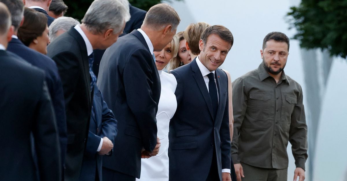 "NATO Membership Rebuff: Zelenskiy's Outrage and Ukraine's Future"