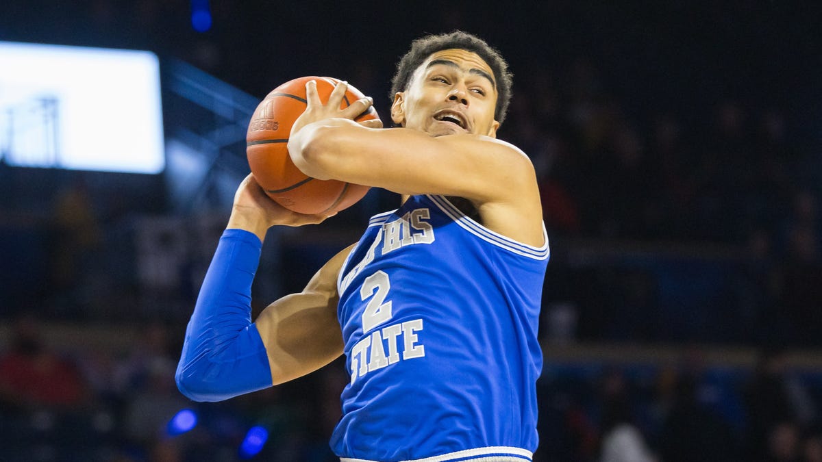 Featured image for "Quinerly's Clutch Performance Leads Memphis to Edge Out Tulsa 78-75: A Recap and Analysis"