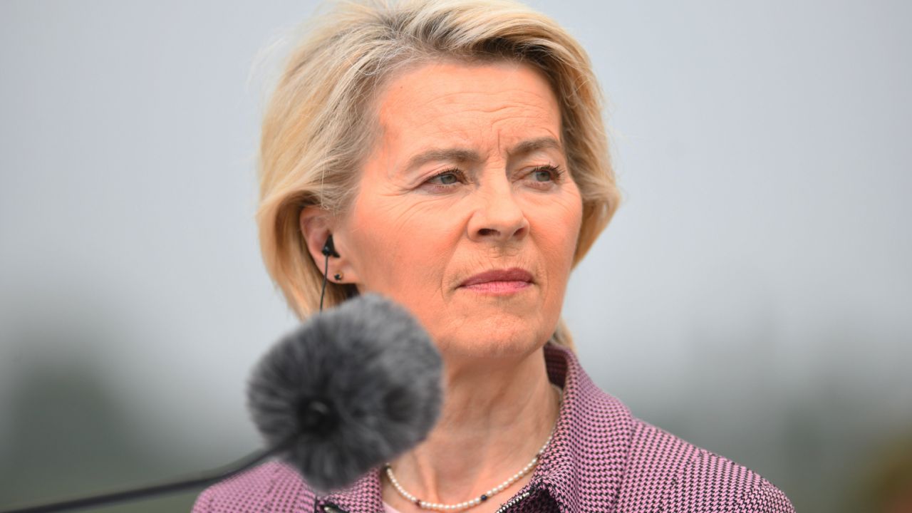 Featured image for EU Leader's Plane Targeted by Suspected Russian GPS Jamming During Landing