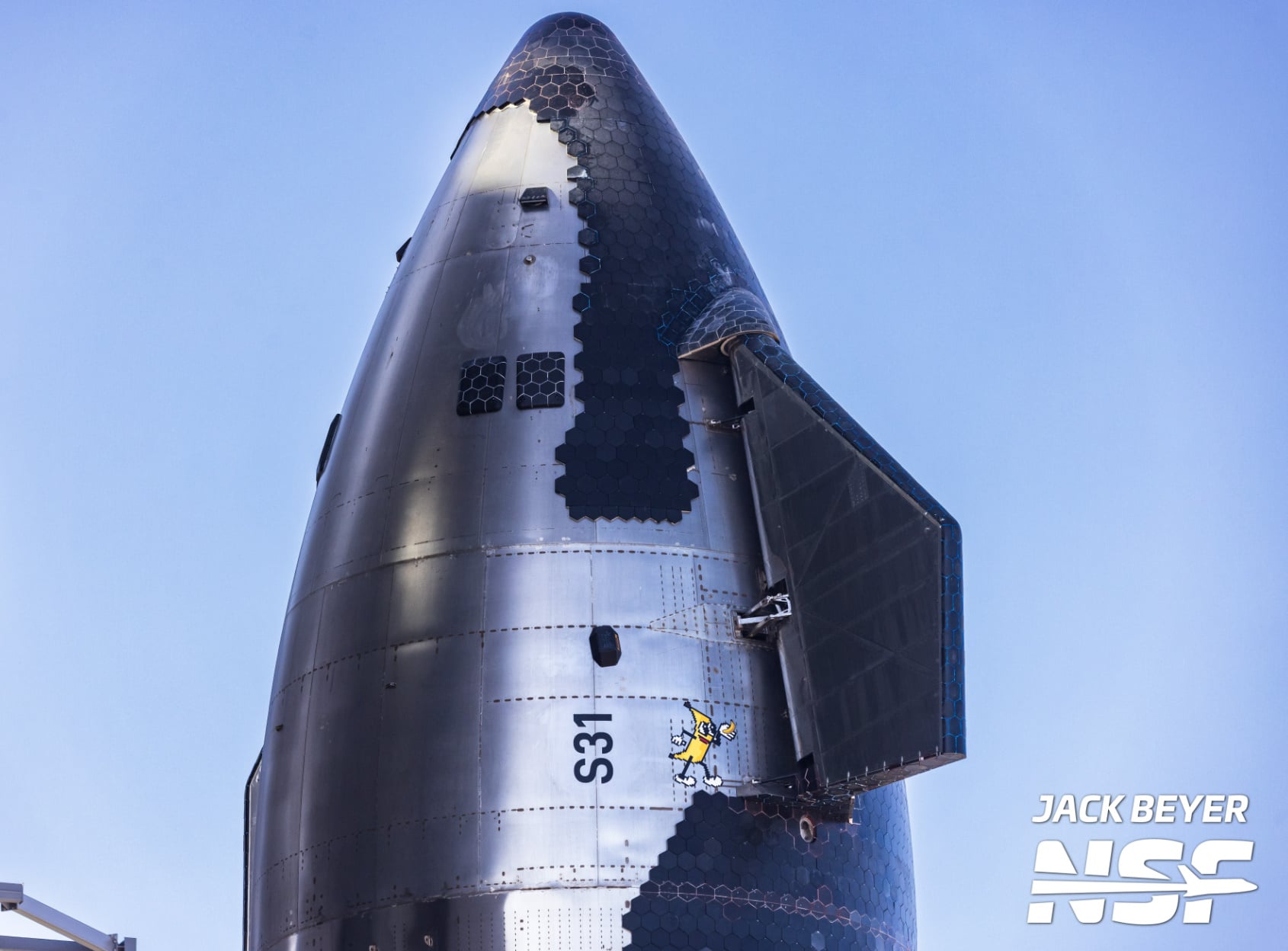 Featured image for SpaceX Gears Up for Next Starship Launch Amid Reusability Race