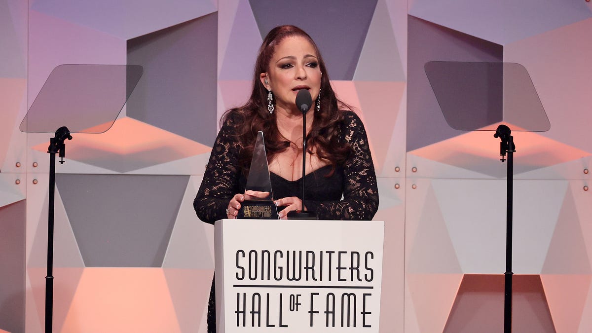 Featured image for Gloria Estefan Makes History at Songwriters Hall of Fame Induction.