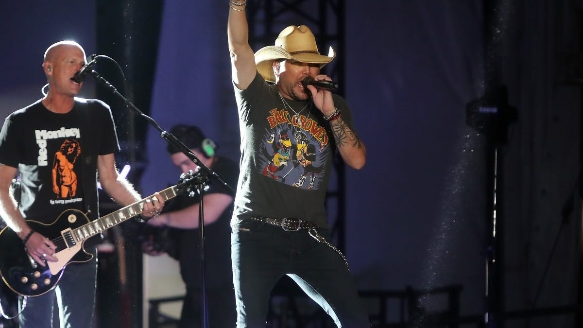 Featured image for "Controversy Surrounding Jason Aldean's Politically Charged Single and CMT's Involvement"