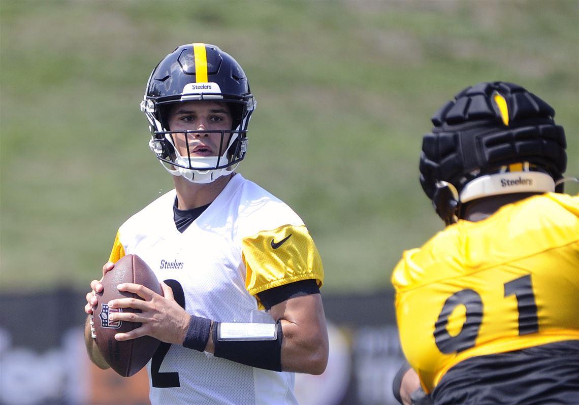 Featured image for Steelers' OTAs Kick Off Amid Key Storylines and Player Updates